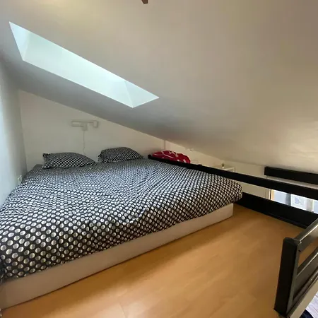 Apartment Le Nid Sacre, Climatise, Proche Gare Centre, Arena